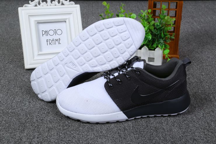 Cheap Wholesale Nike Roshe Run Shoes Women White/Black