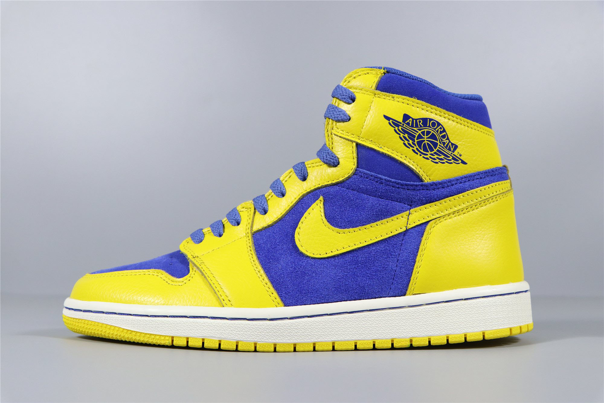 Air Jordan 1 Retro High OG Laney Varisty Maize/Game Royal-White 555088-707