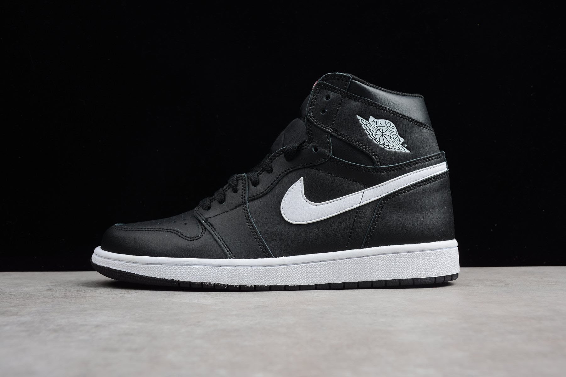 Air Jordan 1 Retro High OG Yin Yang Black/White-Black 555088-011