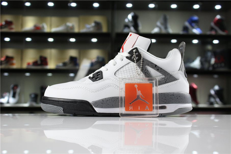 Air Jordan 4 '89 OG White Cement White/Fire Red-Black-Tech Grey 840606-192