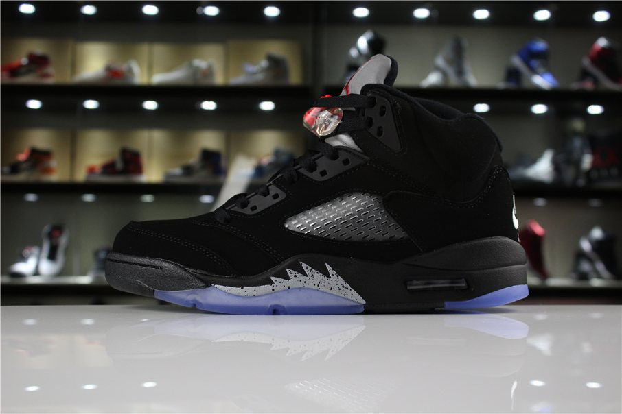 Air Jordan 5 Retro OG Metallic Black Black/Fire Red-Metallic Silver 845035-003